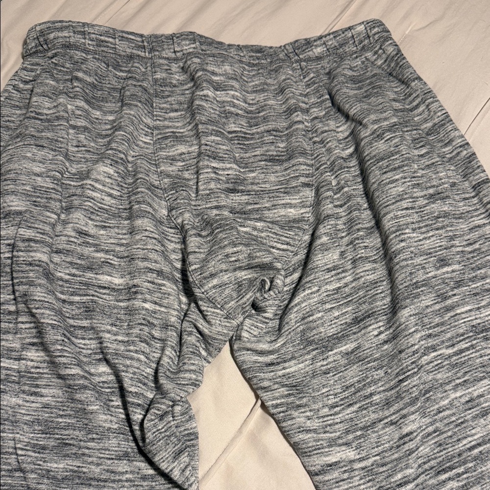 PINK Victoria's Secret Heather Gray Women’s Joggers - Picture 4 of 5